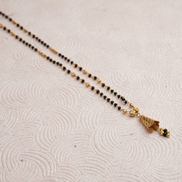 18Kt Yellow Gold Mangalsutra MS18/100