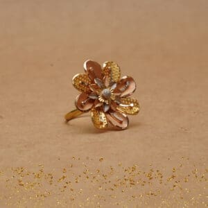 22Kt Yellow Gold Flower Ring RL22/1947 22Kt Yellow Gold Flower Ring RL22/1947