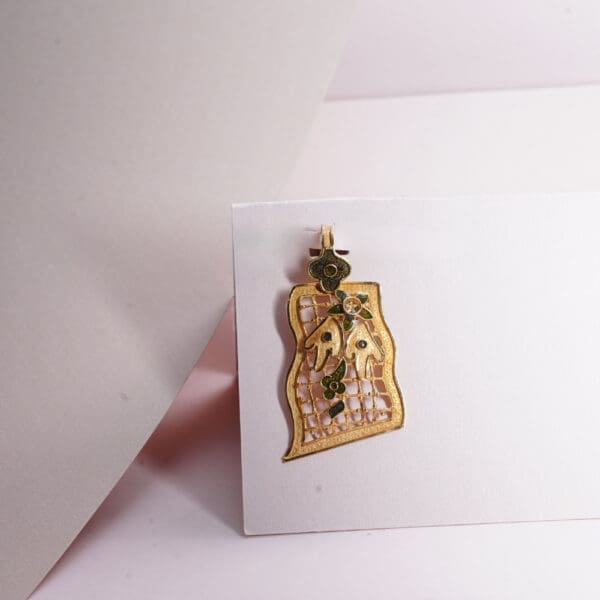 18Kt Yellow Gold Pendant For Her LC18/293