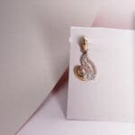 18 Kt Yellow Gold with Diamond Pendant LC18/333
