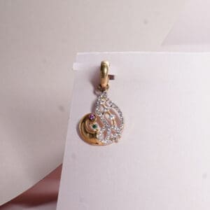 18 Kt Yellow Gold with Diamond Pendant LC18/333