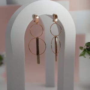 18Kt Gold Lightweight Jewellery ER18/542