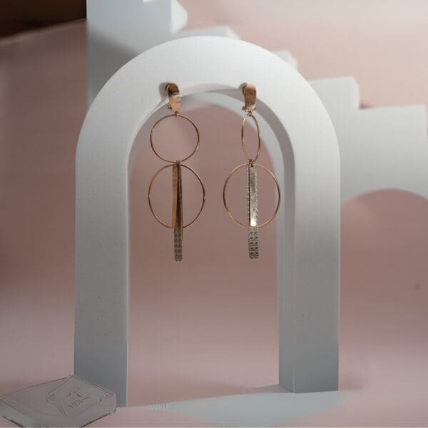 18Kt Gold Lightweight Jewellery ER18/542