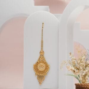 18Kt Yellow Gold Mang Tika TK18/75 18Kt Yellow Gold Mang Tika TK18/75